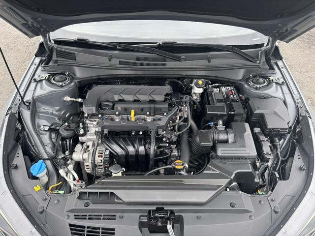 Hyundai Elantra — фото 8