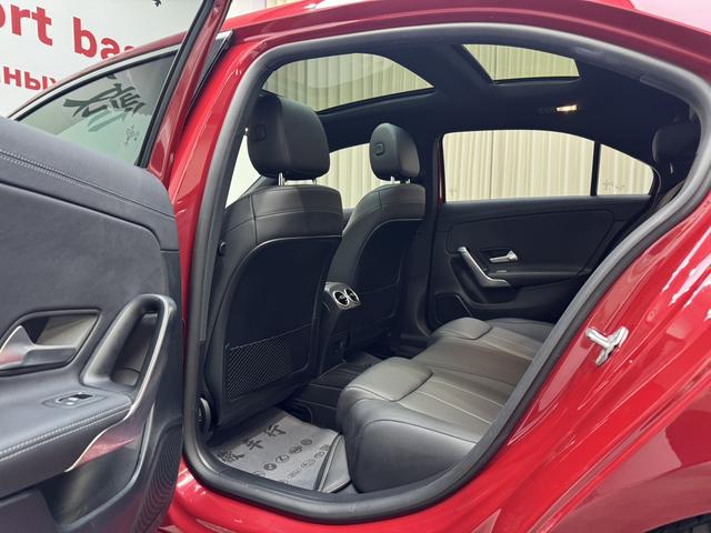 Mercedes-Benz A-Class A 180 L Sport — фото 8
