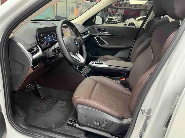 BMW X1 — фото 7