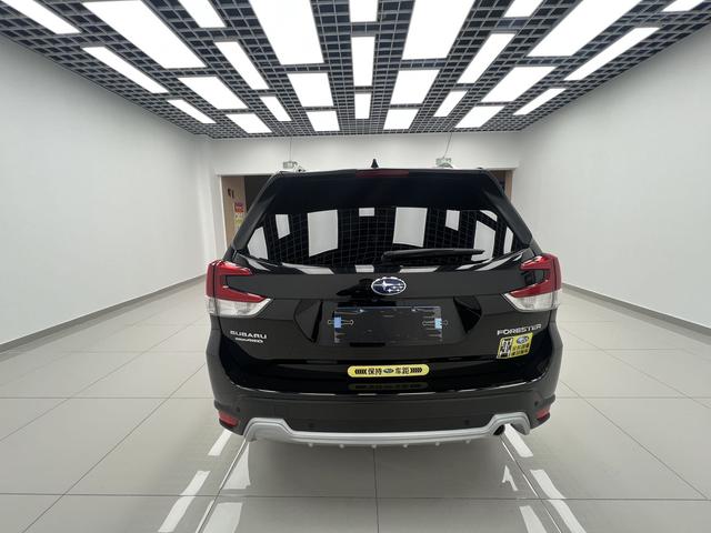 Subaru Forester — фото 10