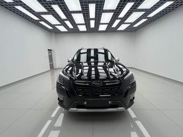 Subaru Forester — фото 2