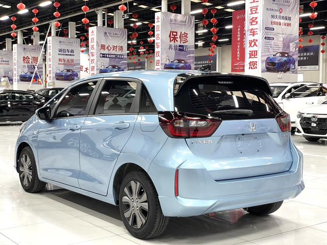 Honda Fit — фото 6