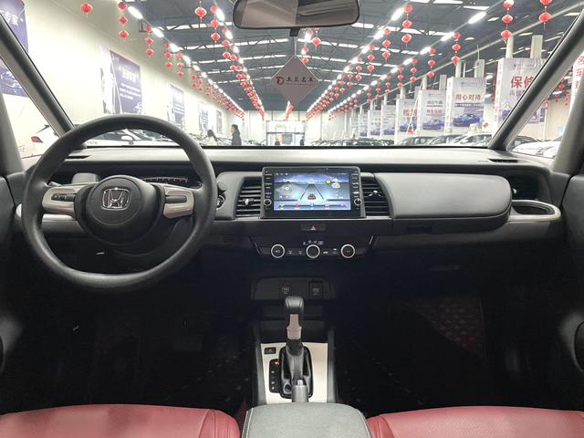 Honda Fit — фото 7