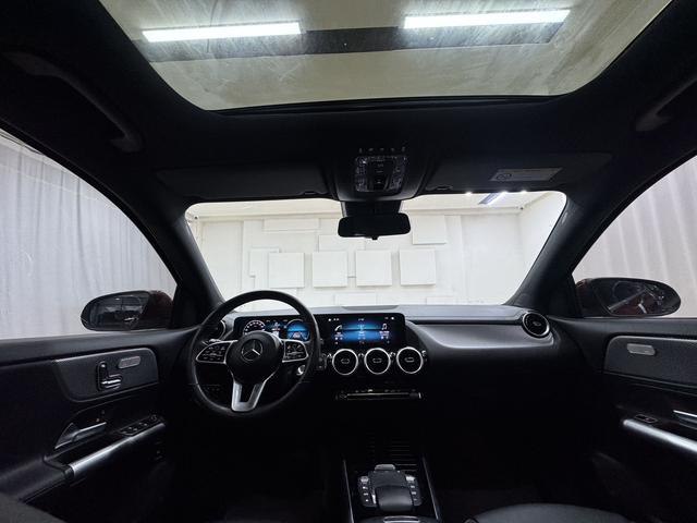 Mercedes - benz GLA 180 — фото 6