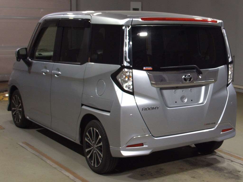 Toyota Roomy — фото 2