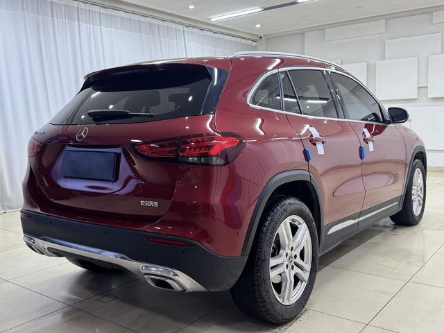 Mercedes - benz GLA 180 — фото 5