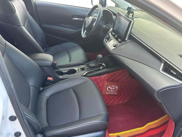 Toyota Corolla — фото 9