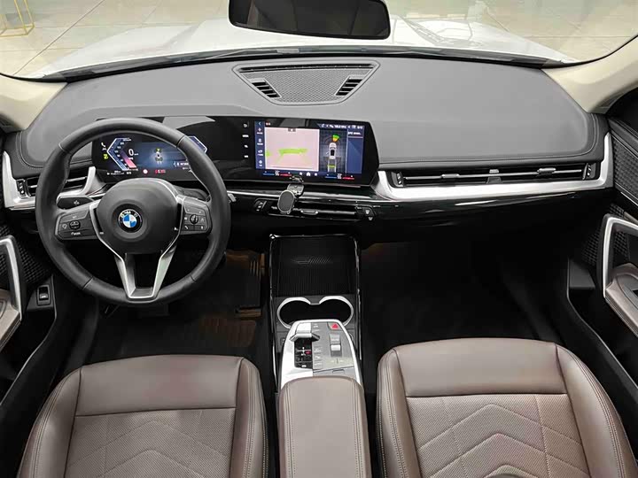 BMW X1 — фото 9